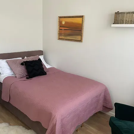 Cozy Near Centre And Sea Parnu